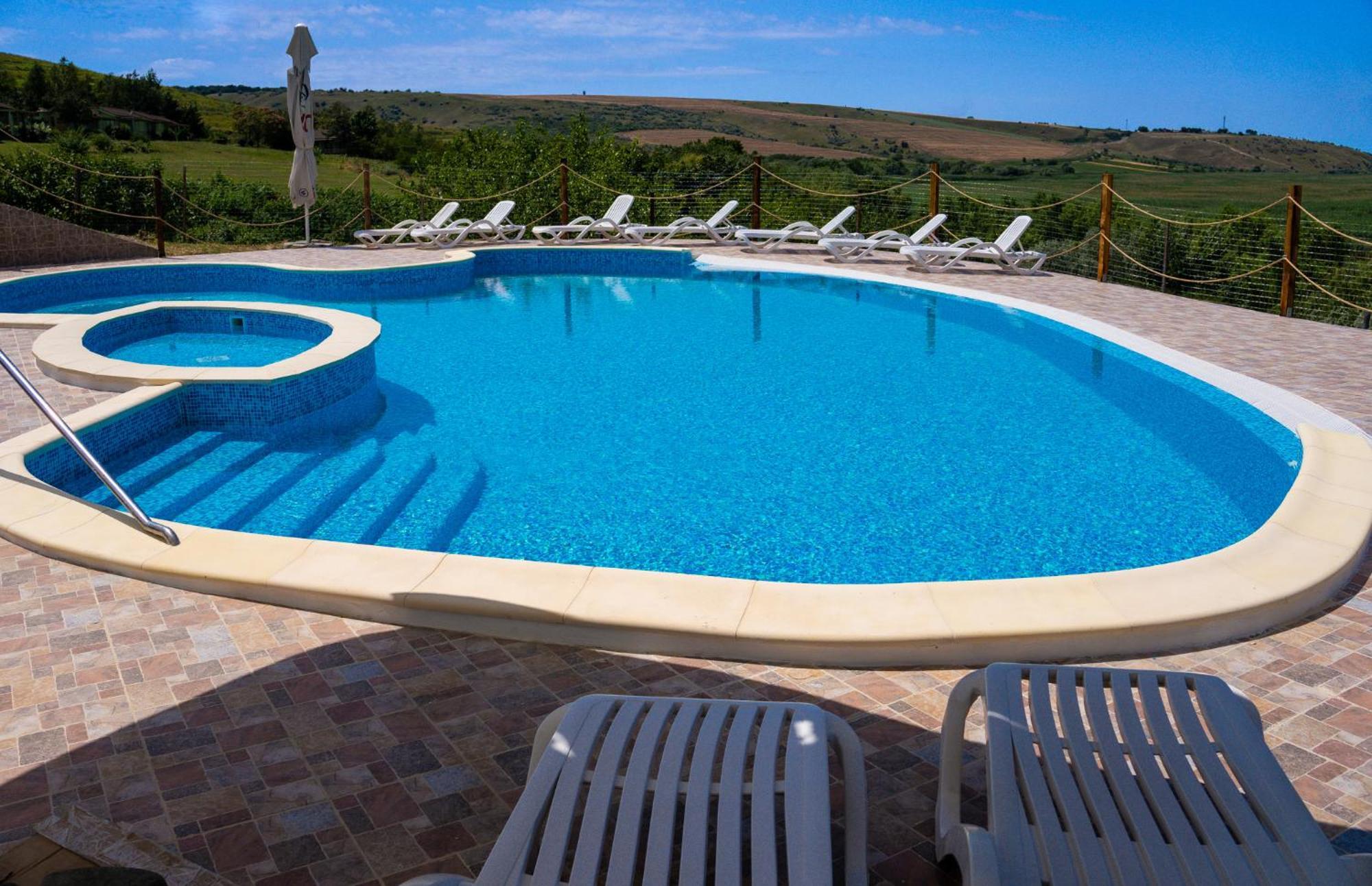Delta Nature Resort Тулча Экстерьер фото